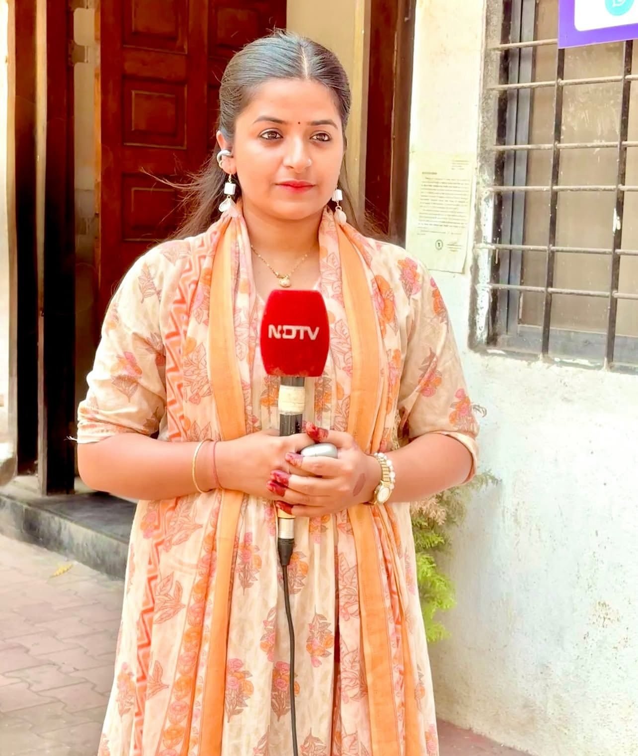 Sujata Dwivedi on location for NDTV